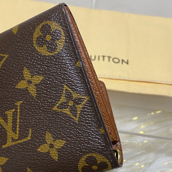 Portefeiulle Sarah Long Bifold Wallet With duster - Picture 11 of 16